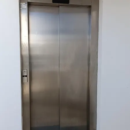 Georgia Apartment *
